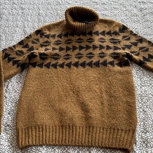 Express Women's Golden Brown and Black Turtleneck Sweater